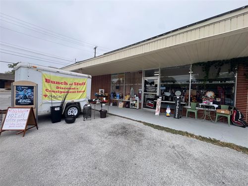 211 Bethel Shopping Ctr, Russellville, KY, 42276-1277 | Card Image