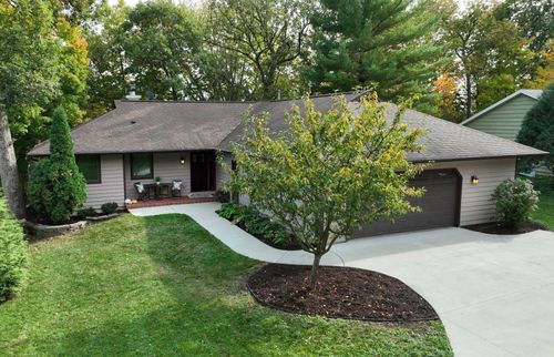 N6666 Upper Shorewood Hills Rd, LAKE MILLS, WI, 53551-9722 | Card Image