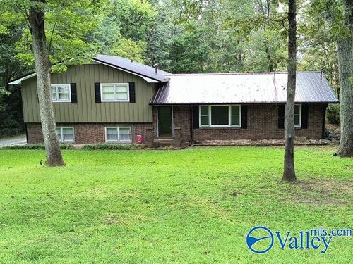 1402 Monte Vista Dr, Gadsden, AL, 35904-3638 | Card Image