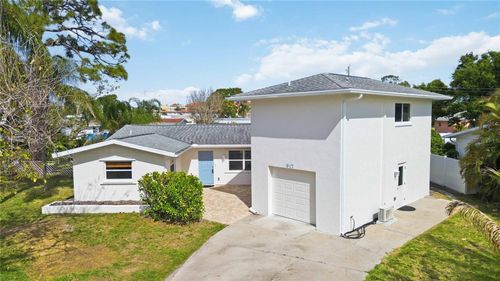 917 Church Street, Venice, FL, 34285 | Card Image