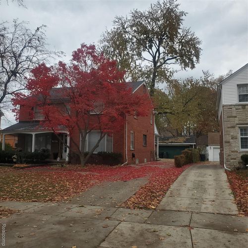16214 Shaftsbury Ave, Detroit, MI, 48219-4052 | Card Image