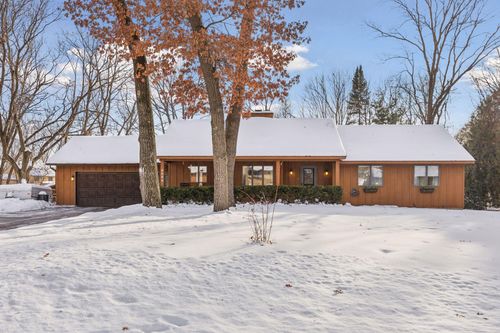 6065 263rd St, Wyoming, MN, 55092-9312 | Card Image