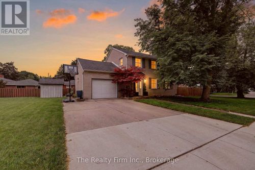 652 Miller St, Woodstock, ON, N4S5K1 | Card Image