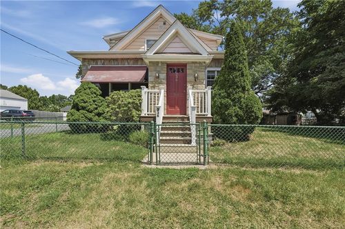 236 Becker Ave, Riverside, RI, 02915-2053 | Card Image