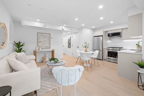 102-2135 E Pender Street, Vancouver, BC, V5L1X3 | Card Image