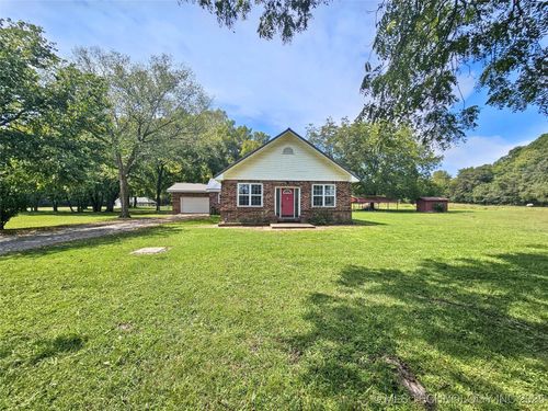 56167 County Road 660, Colcord, OK, 74338-2517 | Card Image