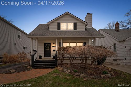 16268 Kirkshire Ave, Beverly Hills, MI, 48025-3364 | Card Image