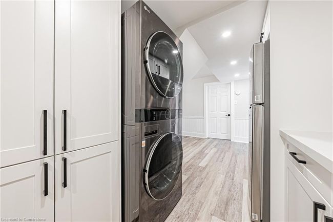 6 Iris Crt, House other with 7 bedrooms, 4 bathrooms and 13 parking in Carlisle ON | Image 35