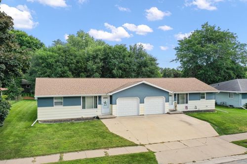 902 Miller Lane, LITTLE CHUTE, WI, 54130 | Card Image