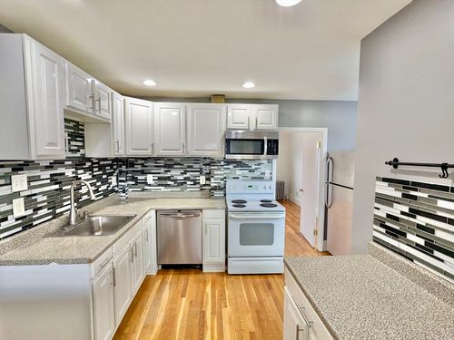 2-161 Webster St, Malden, MA, 02148 | Card Image