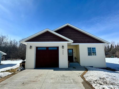 205 6th Ave Sw, Warroad, MN, 56763-2526 | Card Image