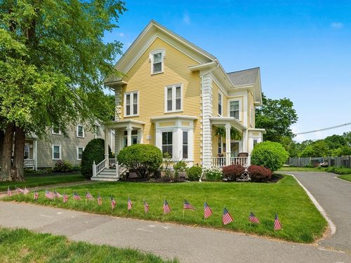 5 Holten St, Danvers, MA, 01923-1916 | Card Image