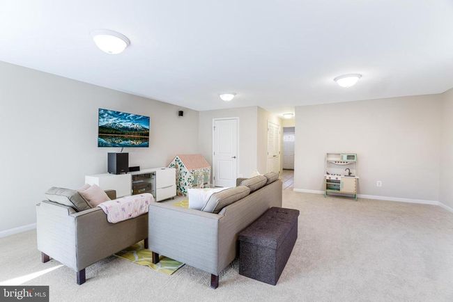 22862 Chestnut Oak Ter, Townhouse with 3 bedrooms, 4 bathrooms and null parking in STERLING VA | Image 9