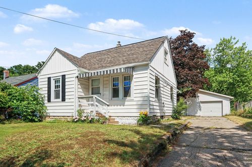 3719 Ash St, Kalamazoo, MI, 49001-4726 | Card Image