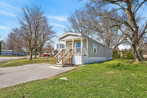 15 Glenview Dr, Clifton Springs, NY, 14432-9502 | Card Image