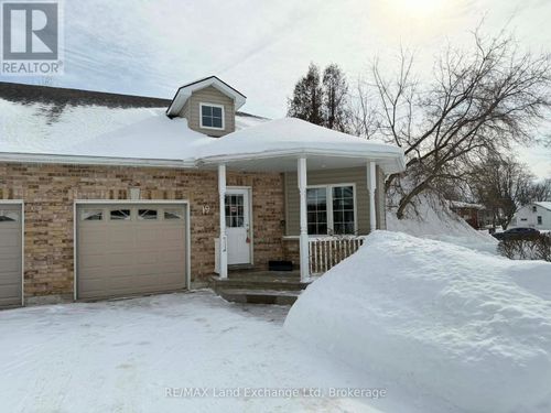 19-855 Princes St N, Kincardine, ON, N2Z1Z2 | Card Image