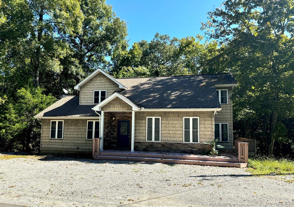 Parkview Dr, Byrdstown, TN 38549