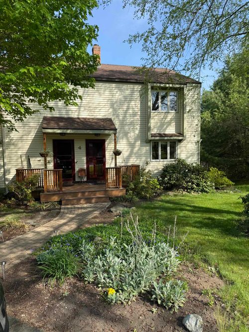 4 Rocco Drive, Derry, NH, 03038 | Card Image