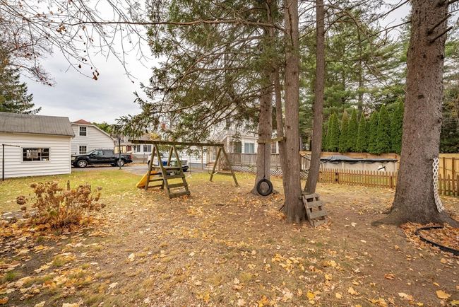 8 Wright St, House other with 4 bedrooms, 2 bathrooms and 2 parking in Easthampton MA | Image 39