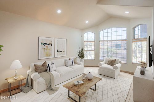 7826 W Kerry Ln, Glendale, AZ, 85308-6121 | Card Image