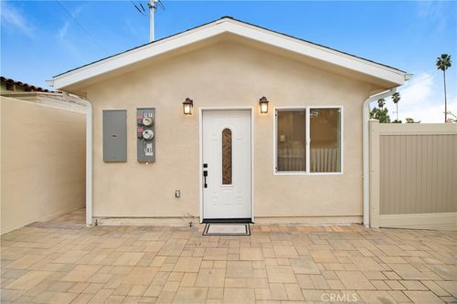 1013 E Angeleno Ave, Burbank, CA, 91501-1420 | Card Image