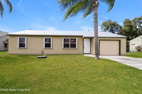 2252 Se Berkshire Blvd, Port St Lucie, FL, 34952-7306 | Card Image