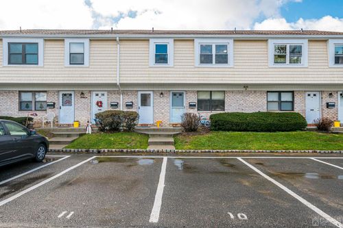 208 Silver Ct, Hamilton Square, NJ, 08690-3514 | Card Image