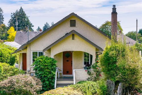 9839 Fir St, Chemainus, BC, V0R1K0 | Card Image