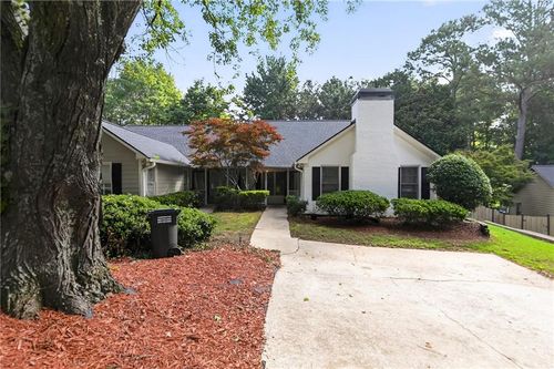 4053 Cooper Ridge Ct Se, Smyrna, GA, 30080-6462 | Card Image