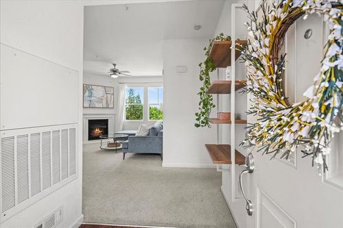 631-600 Moon Cir, Folsom, CA, 95630-4128 | Card Image