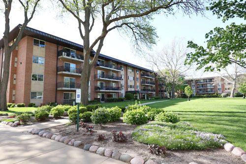 139-2230 Goebbert Rd, Arlington Heights, IL, 60005-4223 | Card Image