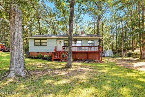 129 Camellia Cir, Florence, MS, 39073-8632 | Card Image