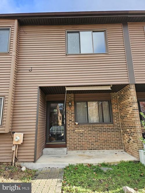 5533 Doral Dr, WILMINGTON, DE, 19808-2628 | Card Image