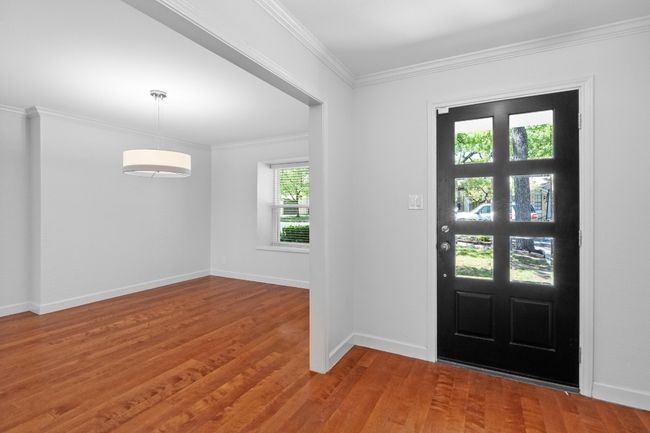 6520 Heron Dr, House other with 4 bedrooms, 3 bathrooms and 2 parking in Austin TX | Image 14