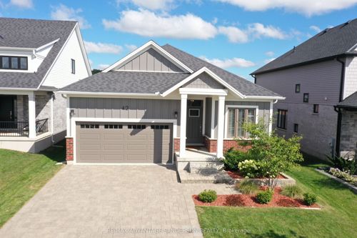 42 Bowman Dr, Ilderton, ON, N0M2A0 | Card Image