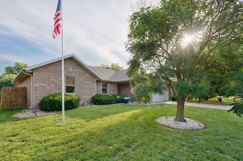 3551 W Vincent Dr, Springfield, MO, 65810-1039 | Card Image