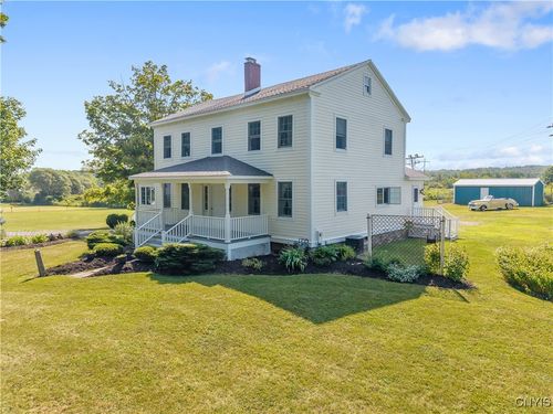 4386 W Seneca Tpke, Syracuse, NY, 13215-8764 | Card Image