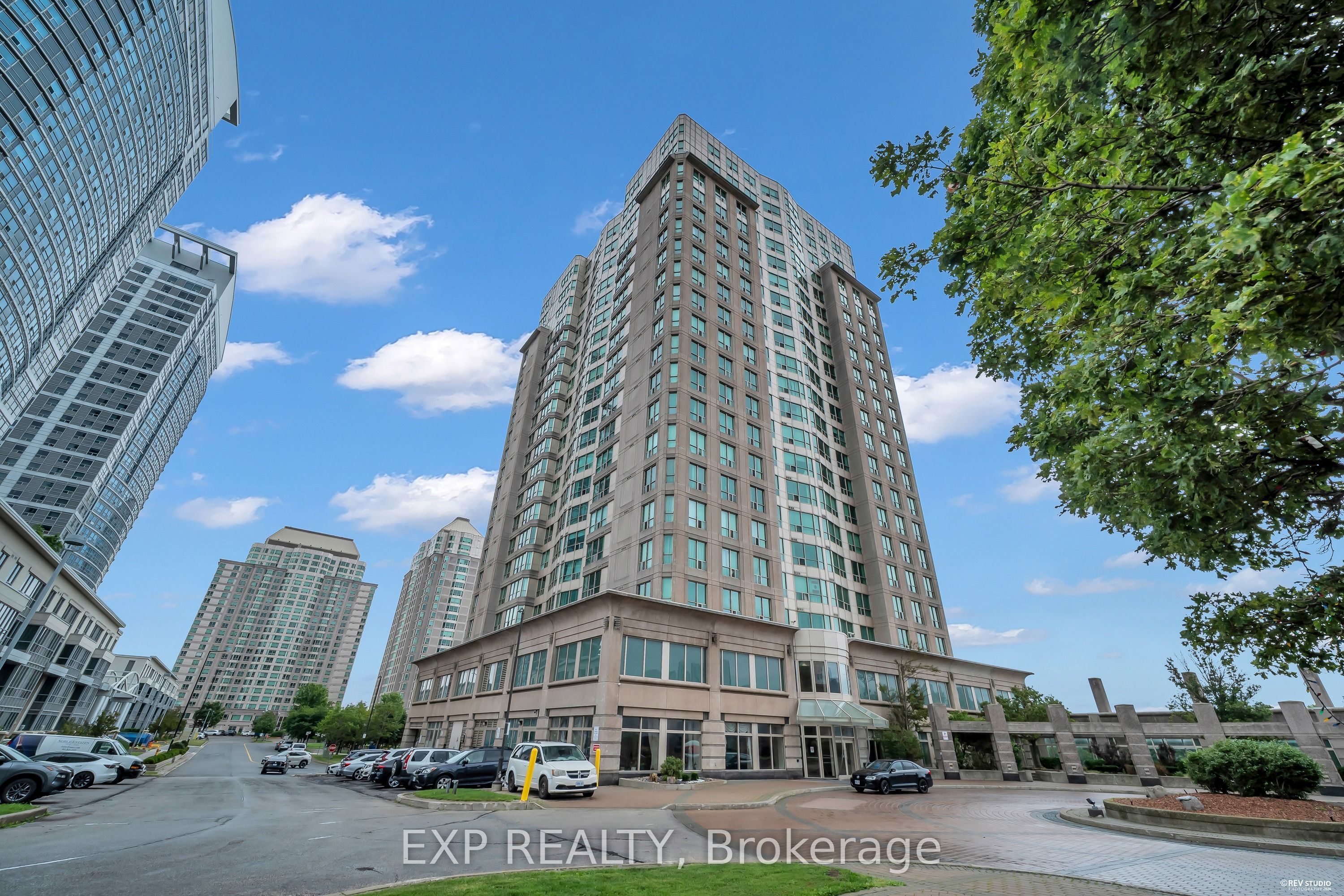 Residential in Toronto E09
