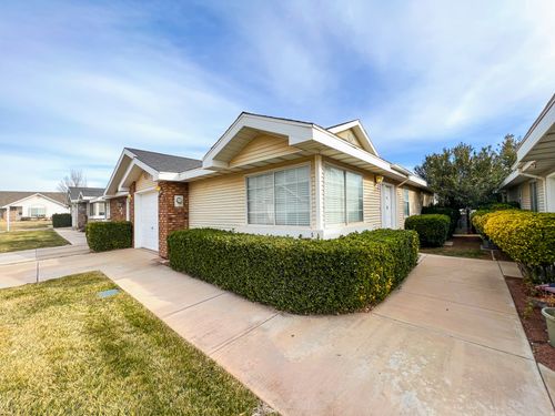 2051 W Canyon View Dr, St George, UT, 84770-5896 | Card Image