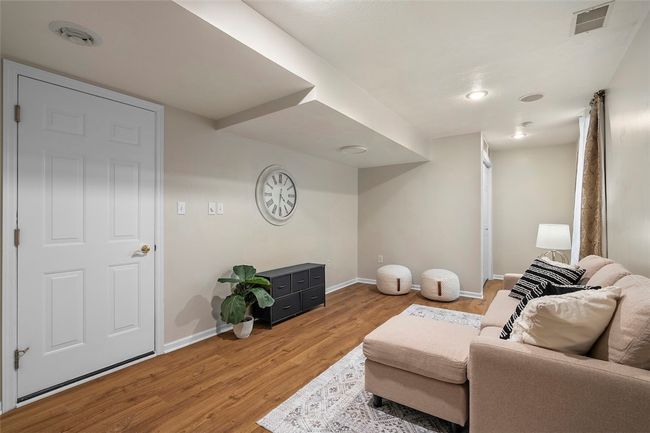 Lower Level | Image 32