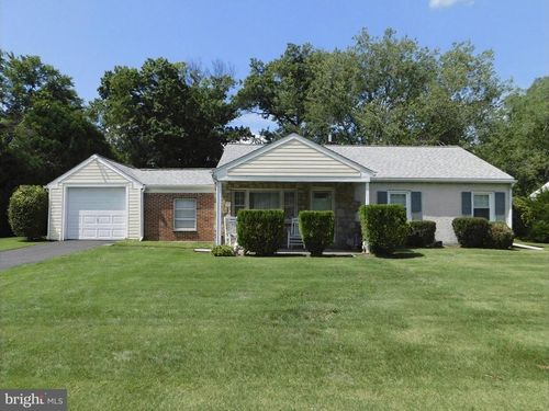965 Wayfield Dr, West Norriton, PA, 19403-3630 | Card Image
