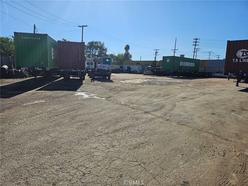 505 Flint Ave, Wilmington, CA, 90744-6108 | Card Image