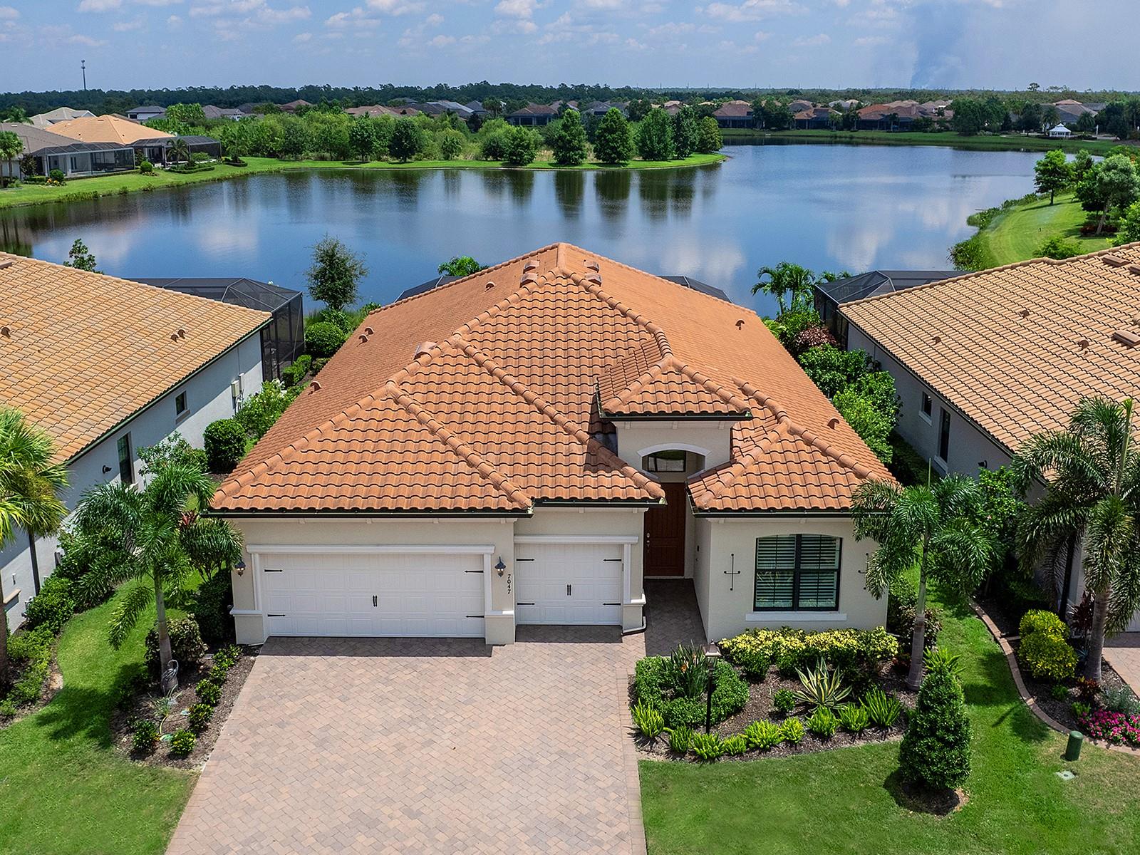 Highgate Ln, Bradenton, FL 34202
