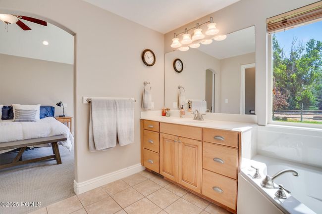 3035 S Big Hollow Rd, House other with 8 bedrooms, 5 bathrooms and null parking in Daniel UT | Image 28