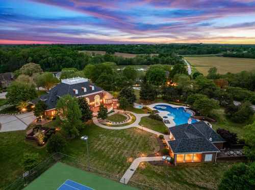 285 Lakeside Way, Bowling Green, KY, 42103-8723 | Card Image