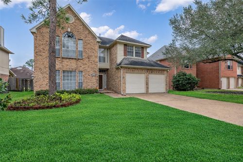 1205 Chesterwood Dr, Pearland, TX, 77581-6744 | Card Image