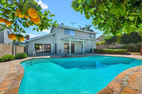 13561 Dean St, Tustin, CA, 92780-4710 | Card Image