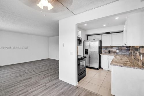 413e-300 Sw 134th Way, Pembroke Pines, FL, 33027-2057 | Card Image