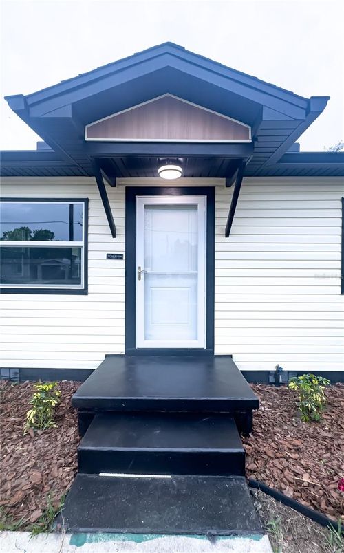 5418 6th Ave S, St Petersburg, FL, 33707-6133 | Card Image