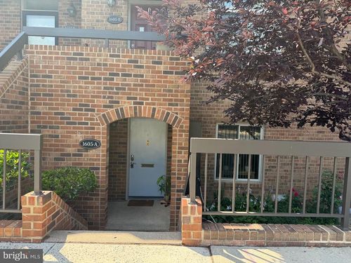 1-1605 S Hayes St, ARLINGTON, VA, 22202-5551 | Card Image